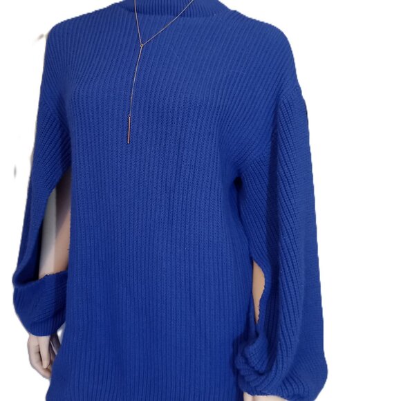 SWEATER - Picture 1 of 3